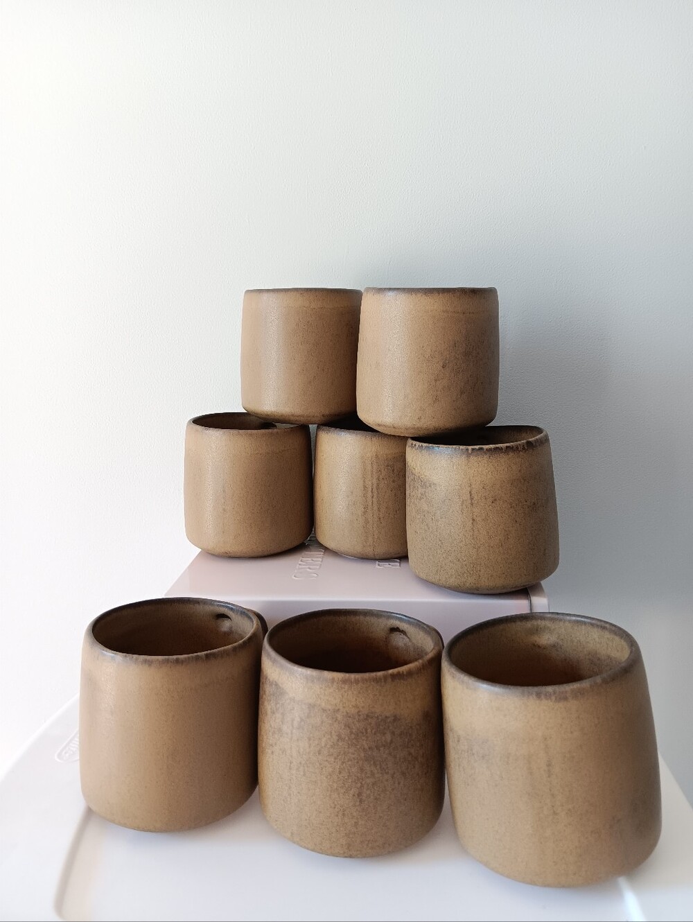 West Elm Kanto Stoneware Handled Coffee Tea Mugs Set of 8 Brown Grey Cardamom - Picture 10 of 13